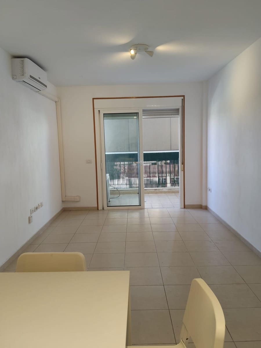 2 sovrum Lägenhet att hyra i Guargacho med garage - 900 € (Ref: 9476235)