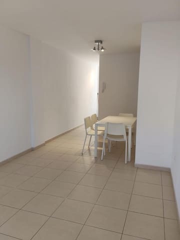 2 bedroom Flat for rent in Guargacho with garage - € 900 (Ref: 9476235)