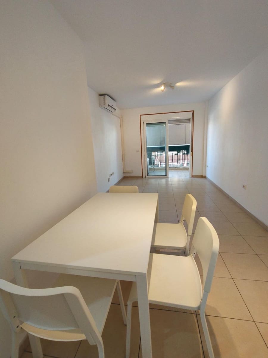 2 sovrum Lägenhet att hyra i Guargacho med garage - 900 € (Ref: 9476235)