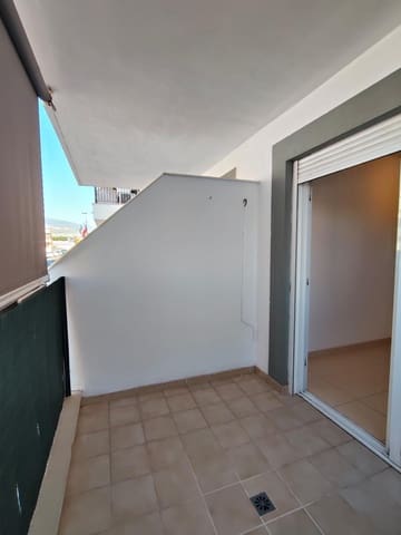 2 bedroom Flat for rent in Guargacho with garage - € 900 (Ref: 9476235)