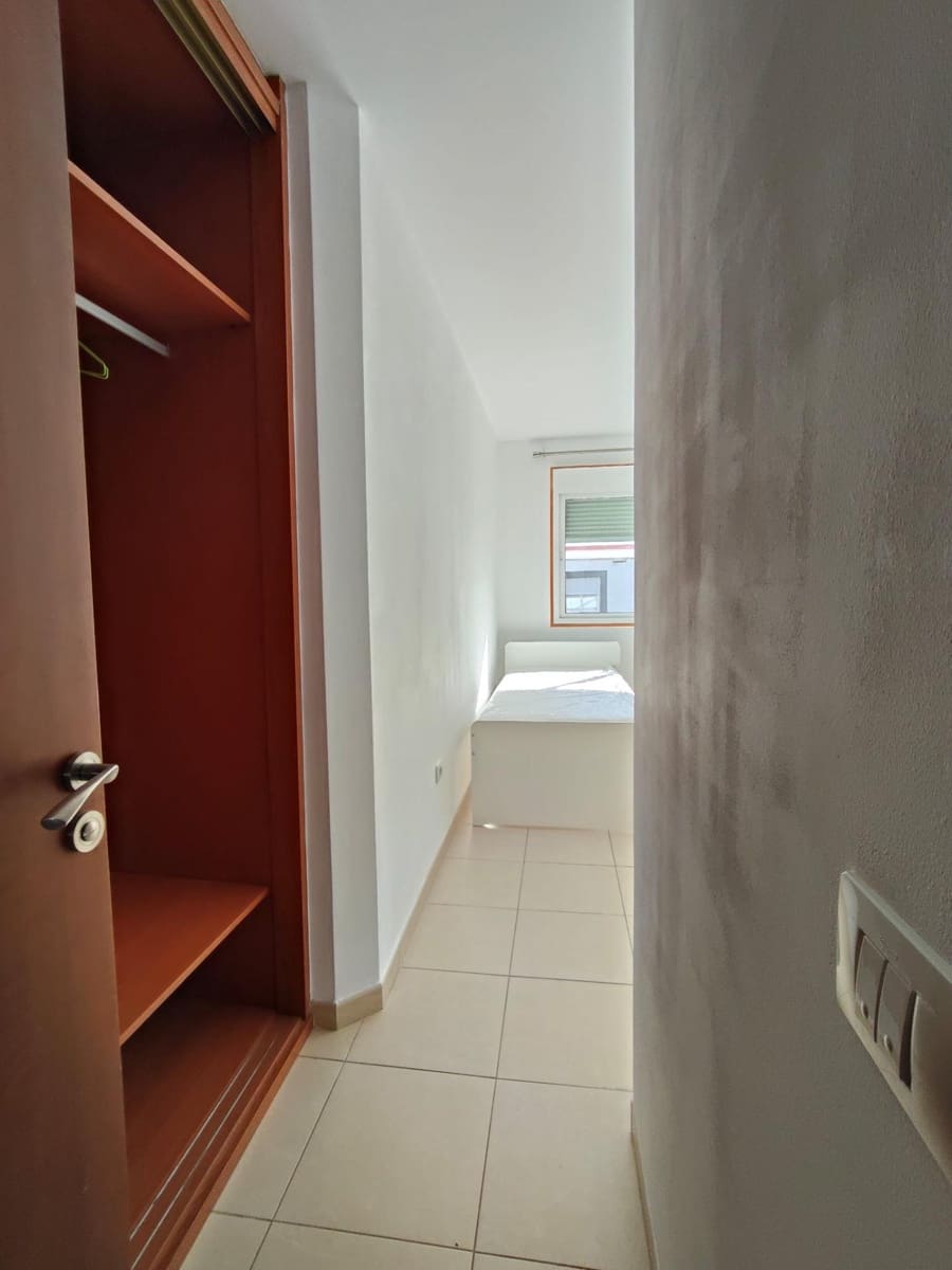 2 sovrum Lägenhet att hyra i Guargacho med garage - 900 € (Ref: 9476235)