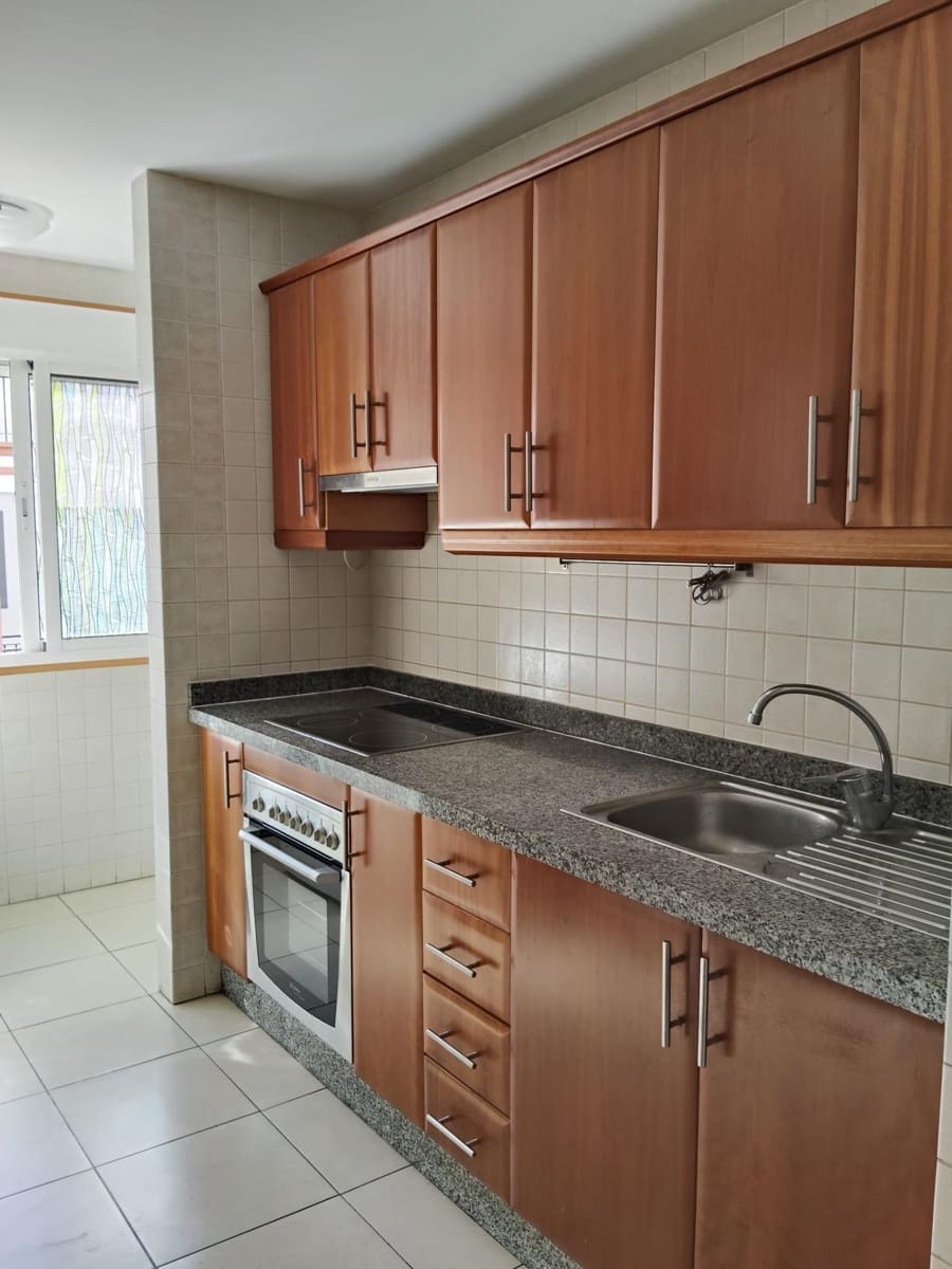 2 sovrum Lägenhet att hyra i Guargacho med garage - 900 € (Ref: 9476235)