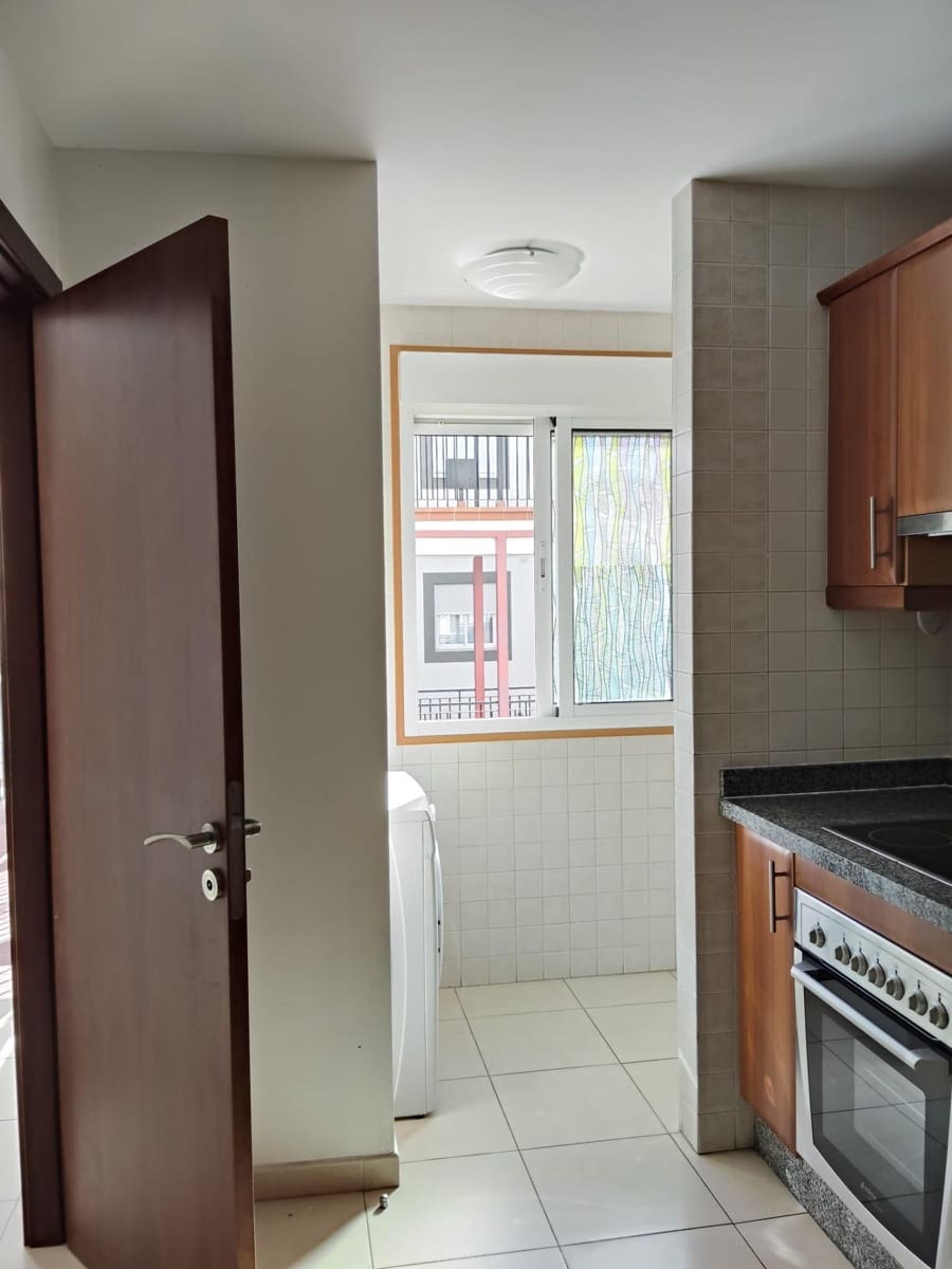 2 sovrum Lägenhet att hyra i Guargacho med garage - 900 € (Ref: 9476235)