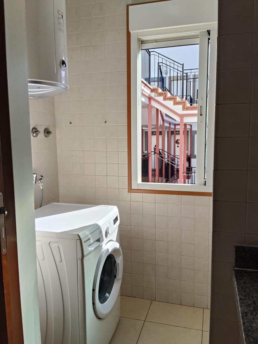 2 sovrum Lägenhet att hyra i Guargacho med garage - 900 € (Ref: 9476235)