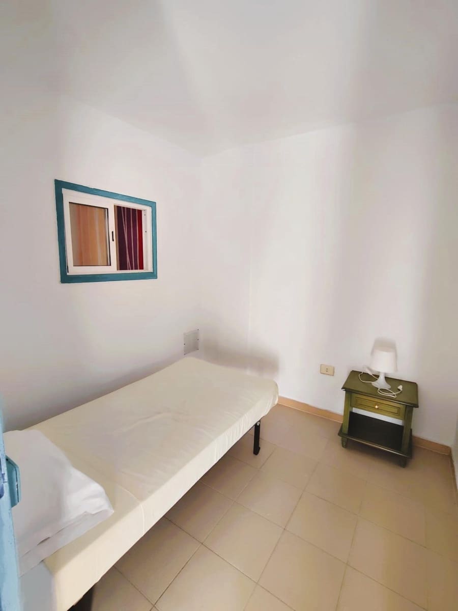 2 Zimmer Wohnung zu verkaufen in Costa del Silencio mit Pool - 190.000 € (Ref: 9502592)