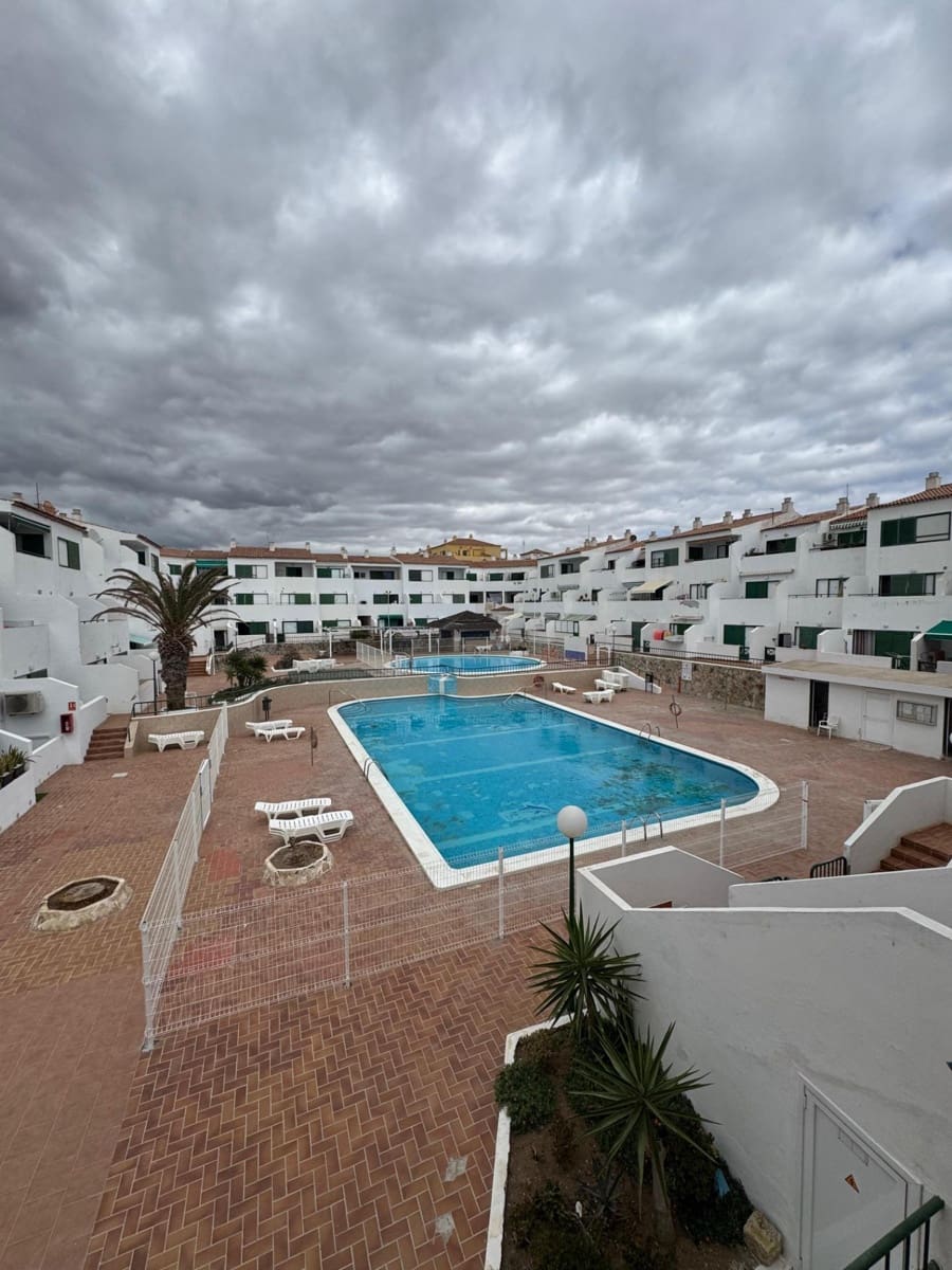 2 Zimmer Wohnung zu verkaufen in Costa del Silencio mit Pool - 190.000 € (Ref: 9502592)