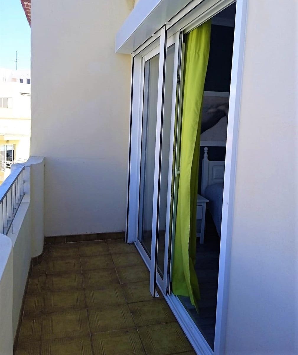 1 makuuhuone Asunto vuokrattavana paikassa Arona - 780 € (Ref: 9509196)