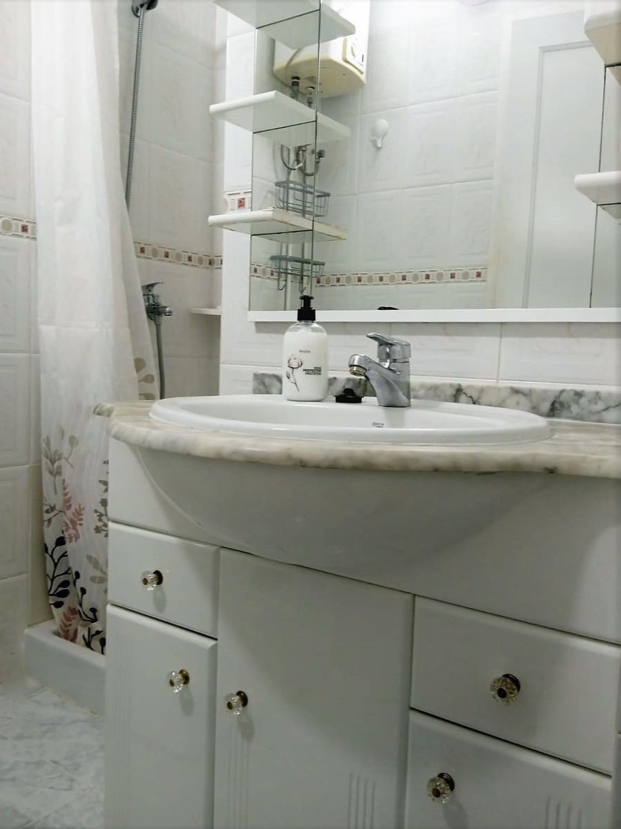 1 makuuhuone Asunto vuokrattavana paikassa Arona - 780 € (Ref: 9509196)