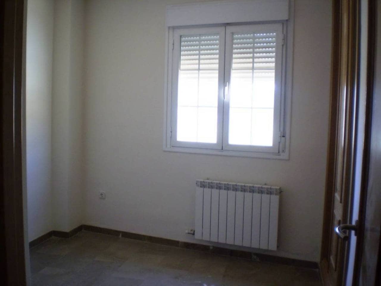 3 soveværelse Rækkehus til salg i Armilla med garage - € 300.000 (Ref: 1835938)