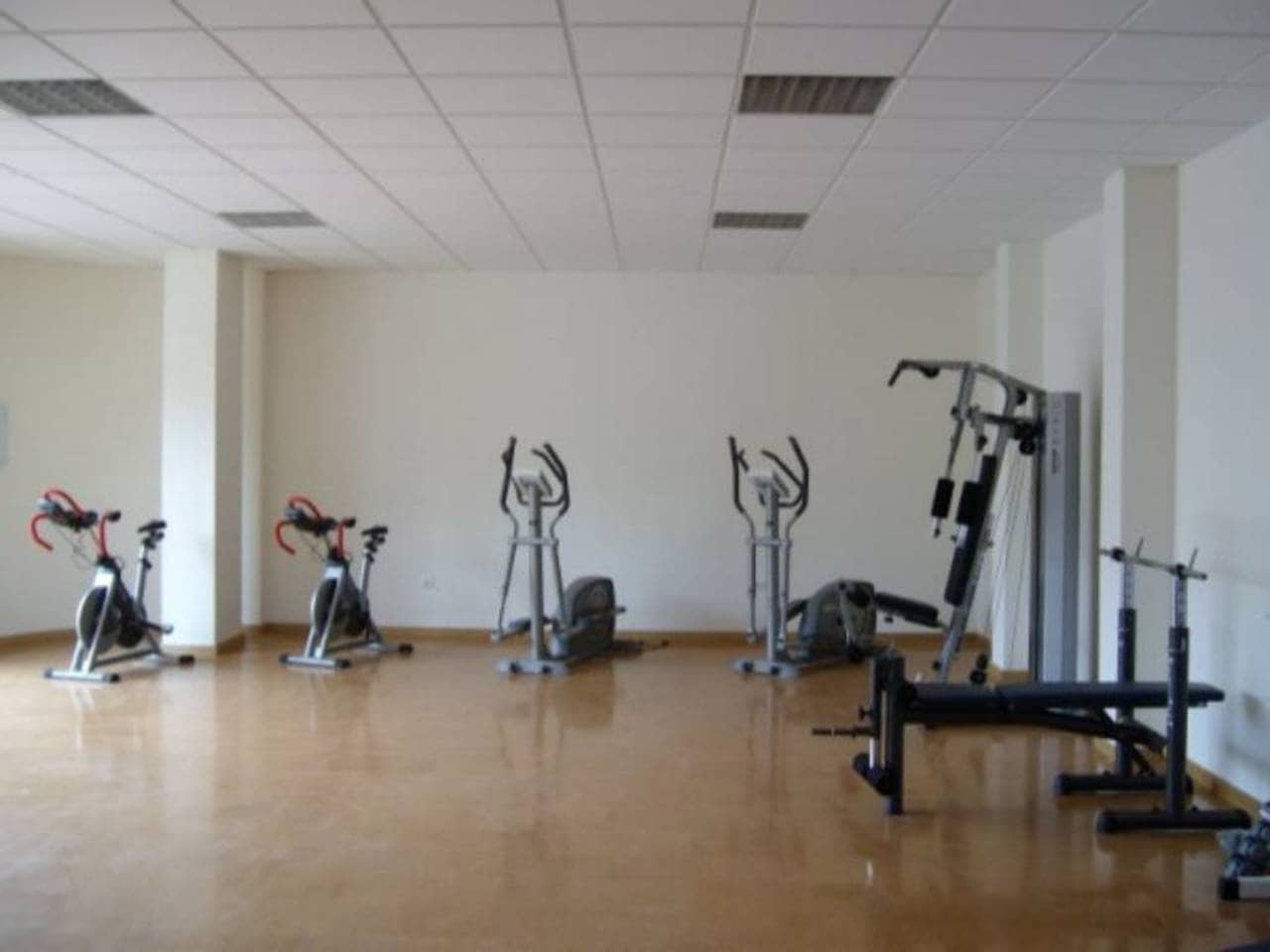   1 soveværelse   ferieLejlighed i Cotobro   med   swimmingpool  garage  - € 450 (Ref: 1835967)