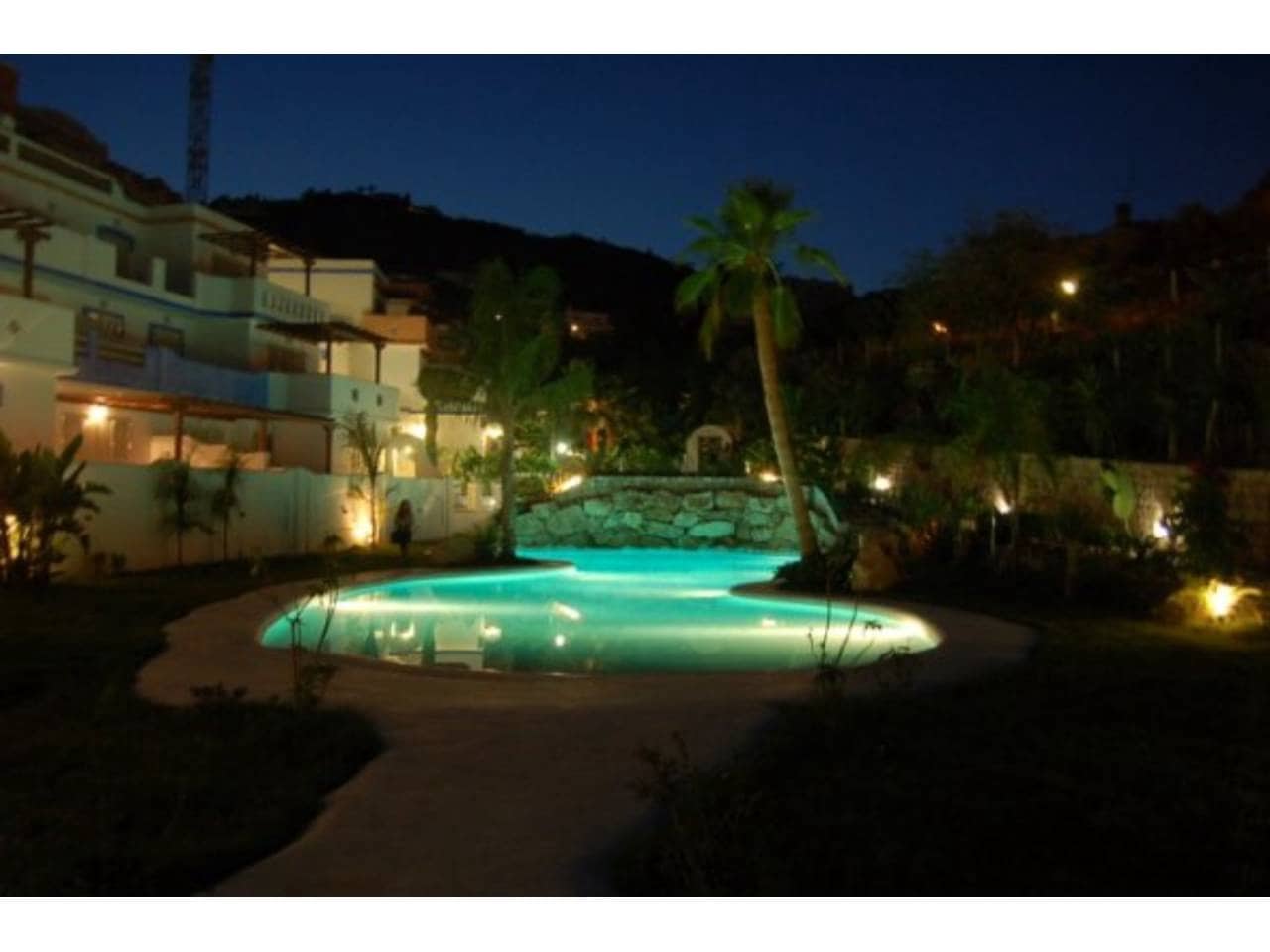   1 soveværelse   ferieLejlighed i Cotobro   med   swimmingpool  garage  - € 450 (Ref: 1835967)