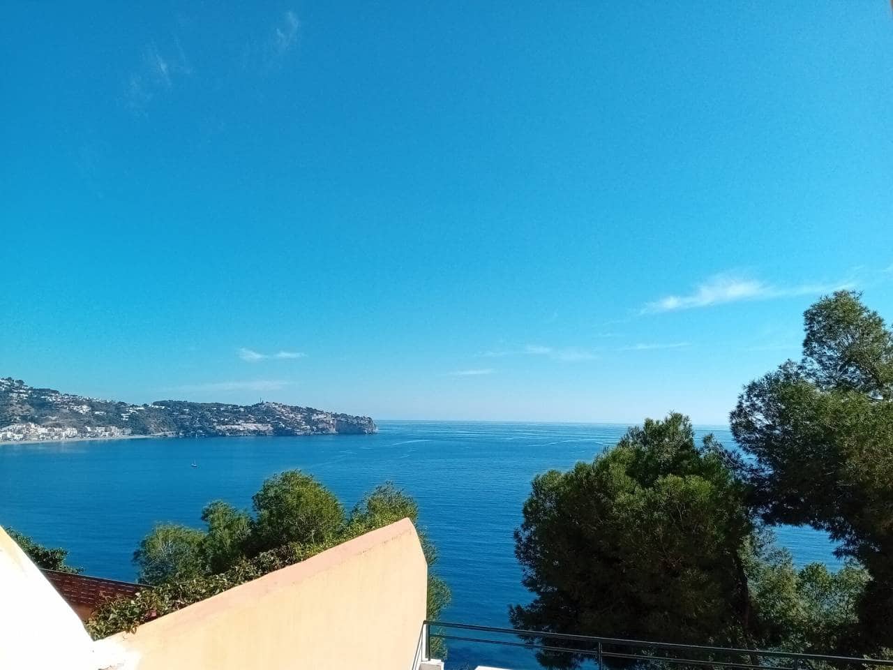 Pareado de 3 habitaciones en Almuñécar en alquiler vacacional con piscina - 1.500 € (Ref: 1835981)