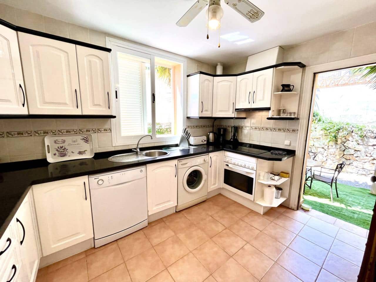 Pareado de 3 habitaciones en Almuñécar en alquiler vacacional con piscina - 1.500 € (Ref: 1835981)