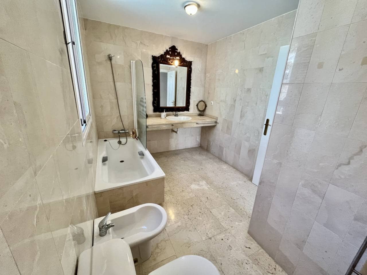 Pareado de 3 habitaciones en Almuñécar en alquiler vacacional con piscina - 1.500 € (Ref: 1835981)