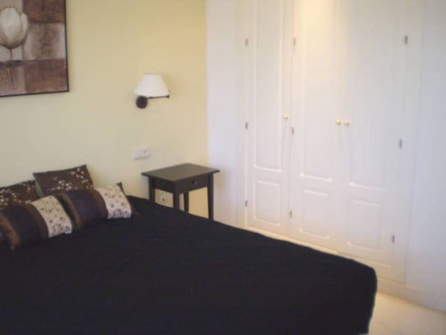 2 quarto Apartamento para arrendar em Motril com piscina garagem - 4 000 € (Ref: 1835988)