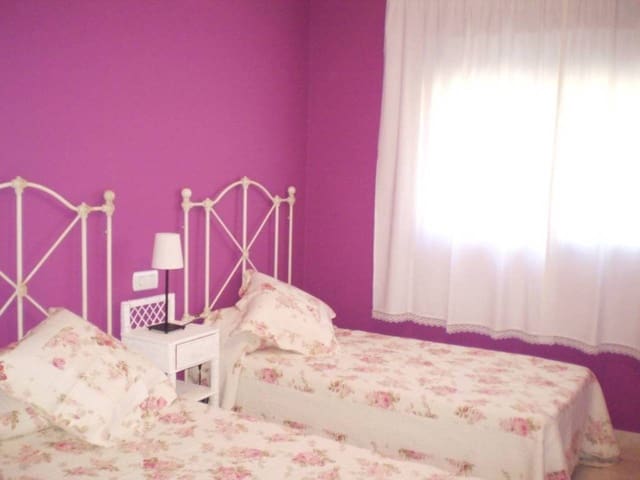 2 soveværelse Lejlighed til leje i Taramay, Almuñécar med garage - € 750 (Ref: 1835994)