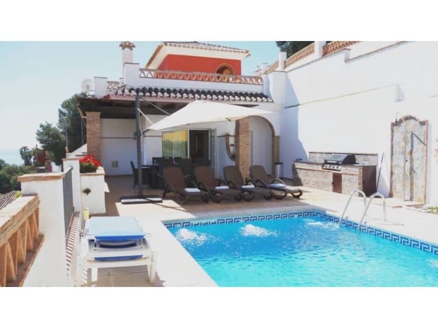 3 bedroom Villa for holiday rental in Almuñécar with pool garage - € 980 (Ref: 1835998)