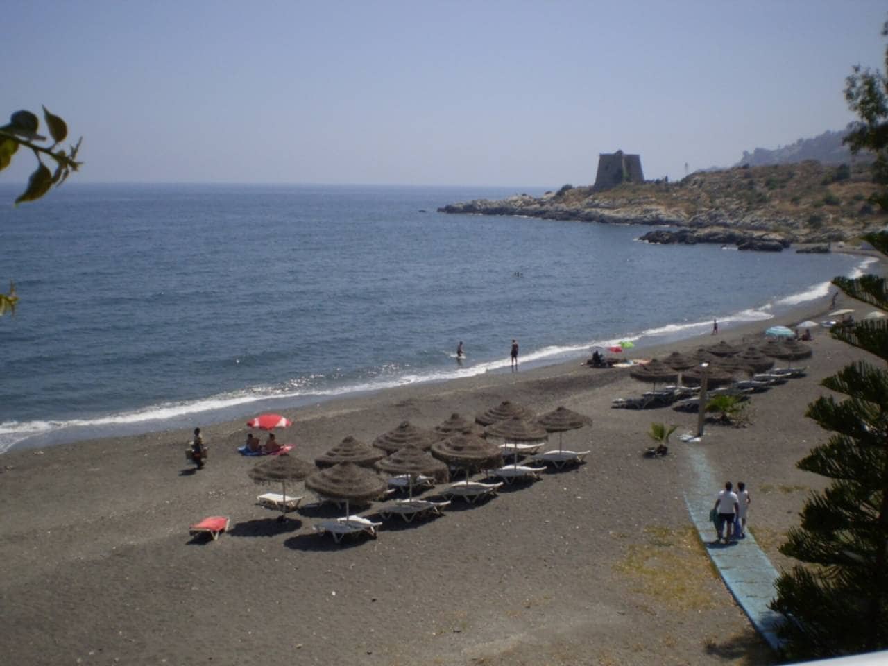 2 soveværelse Lejlighed til leje i Almunecar med swimmingpool garage - € 900 (Ref: 6912979)