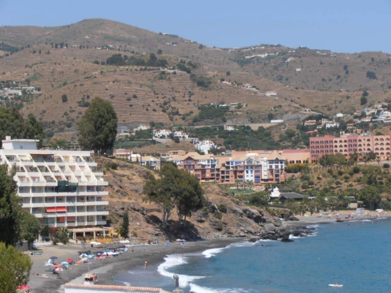 2 soveværelse Lejlighed til leje i Almunecar med swimmingpool garage - € 900 (Ref: 6912979)