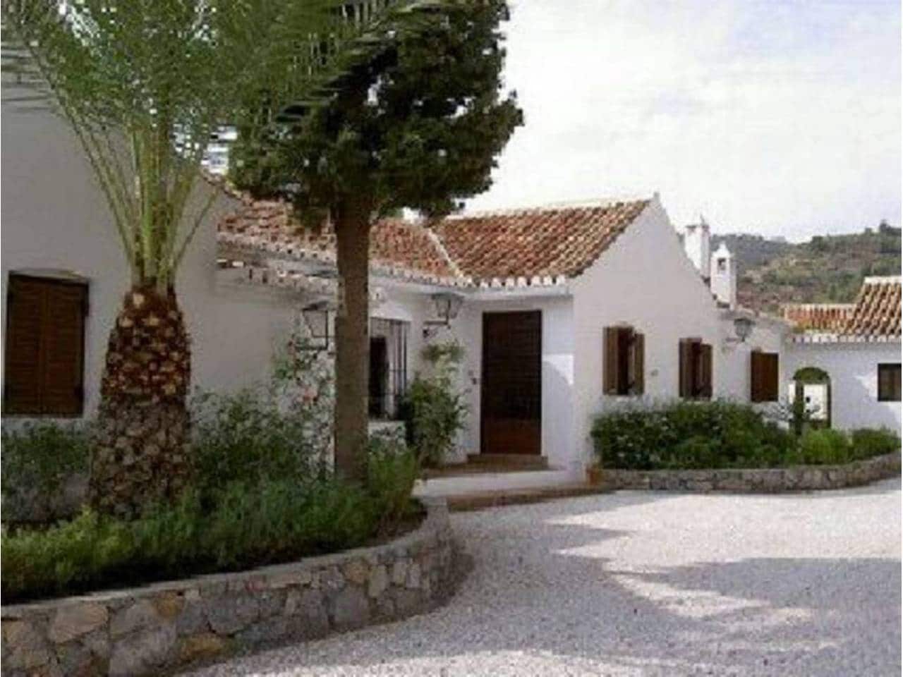 3 sypialnia Willa na kwatery wakacyjne w Almunecar z basenem garażem - 1 500 € (Ref: 6912989)