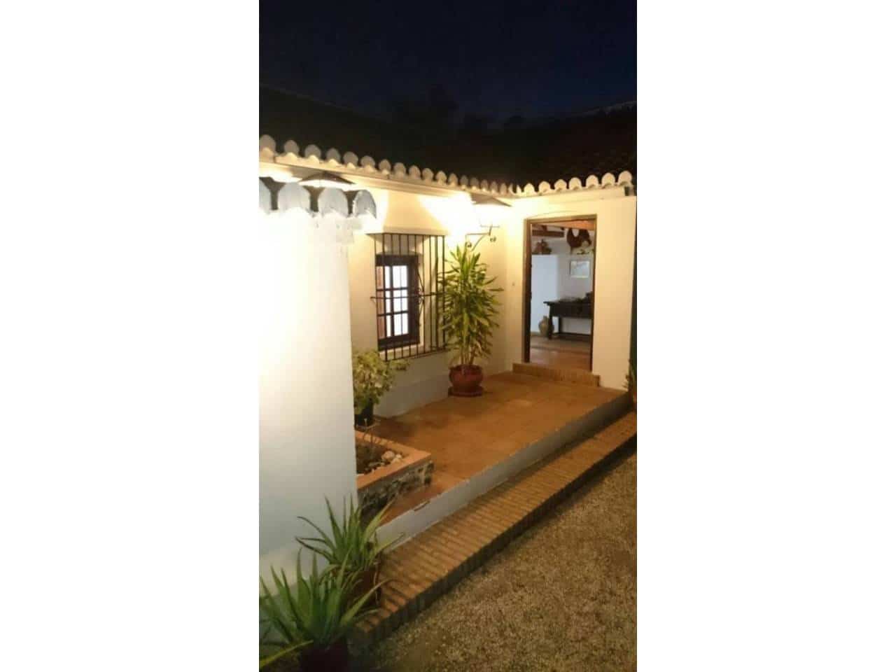 3 sypialnia Willa na kwatery wakacyjne w Almunecar z basenem garażem - 1 500 € (Ref: 6912989)