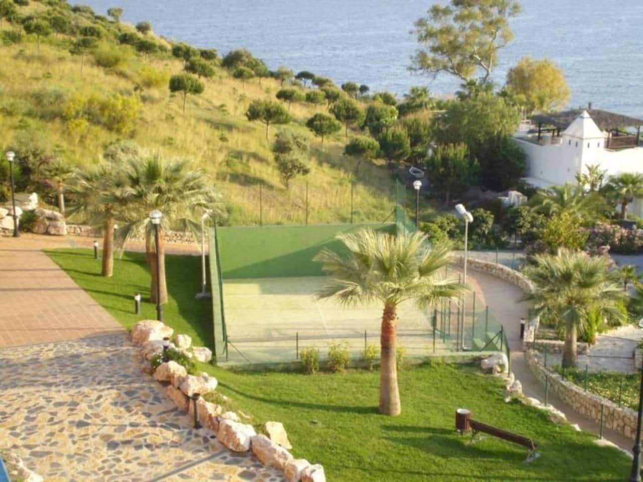 2 soverom Leilighet til leie i Almunecar med svømmebasseng garasje - € 1 300 (Ref: 6912990)