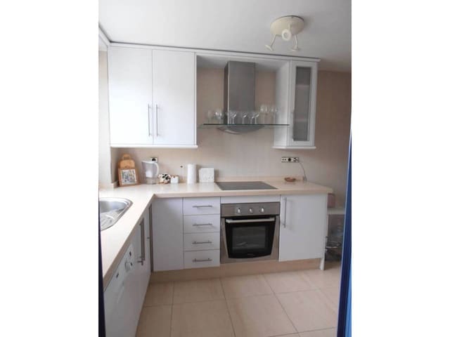 3 bedroom Flat for rent in Almuñécar with pool garage - € 1,000 (Ref: 6912993)