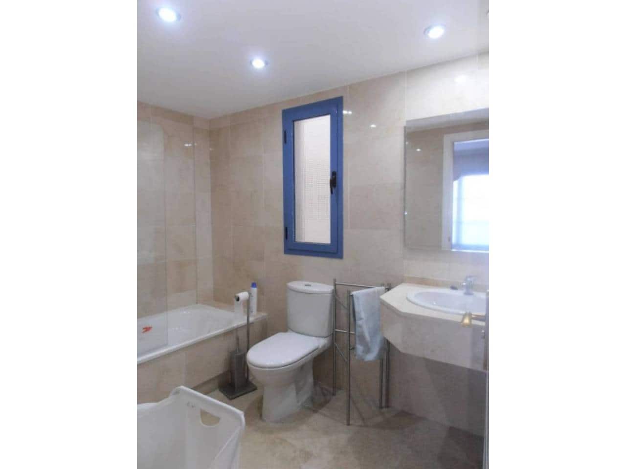 2 soveværelse Lejlighed til leje i Almunecar med swimmingpool garage - € 800 (Ref: 6912999)