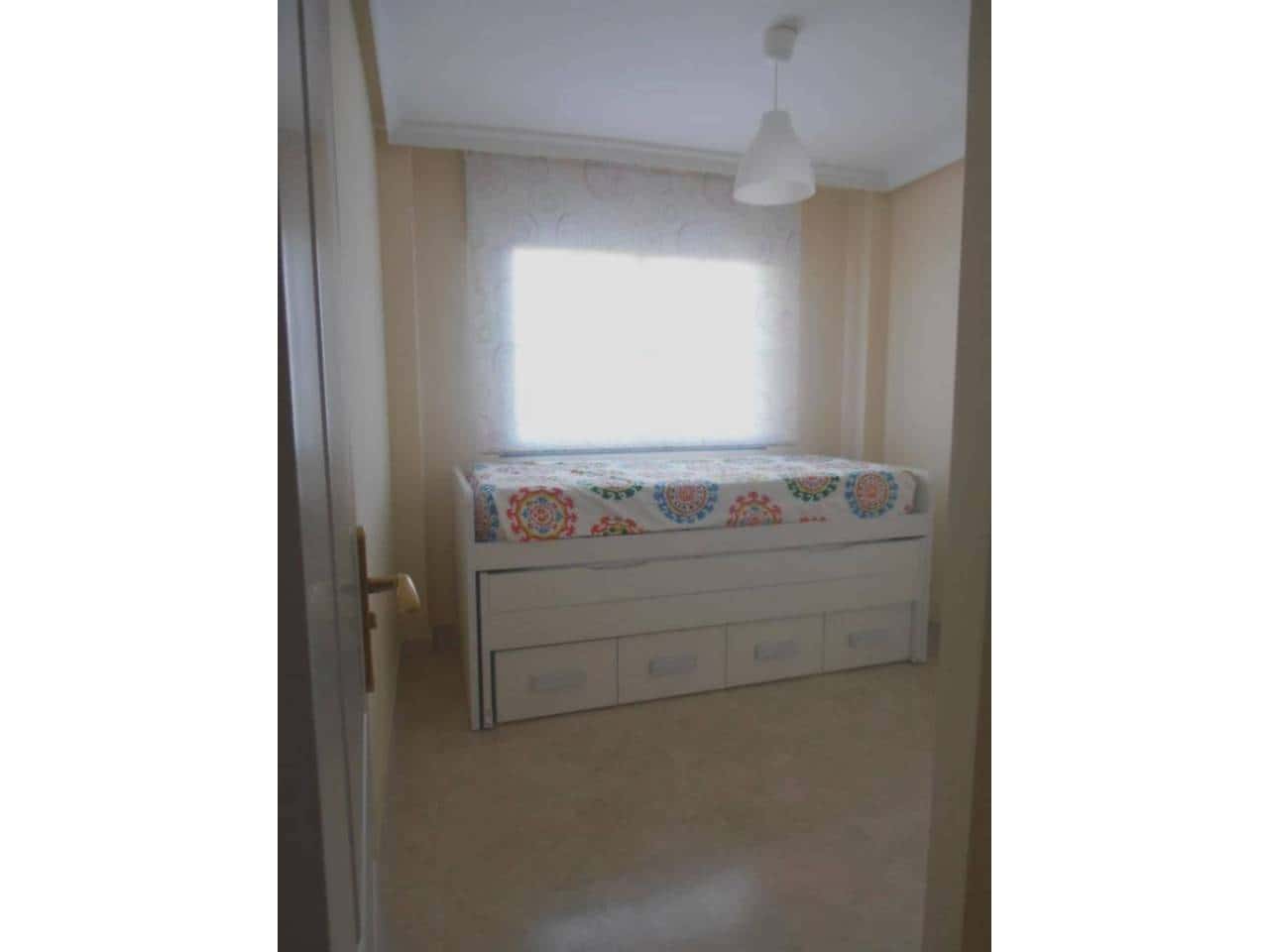 2 soveværelse Lejlighed til leje i Almunecar med swimmingpool garage - € 800 (Ref: 6912999)