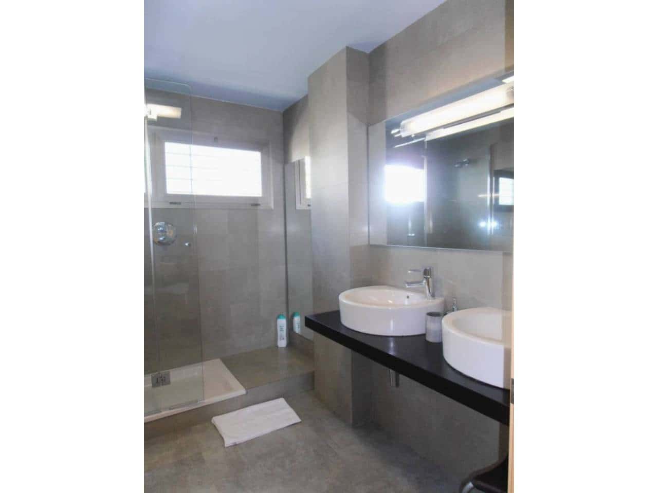 4 quarto Moradia para arrendamento para férias em Almunecar com piscina Garagem - 3 850 € (Ref: 6913120)