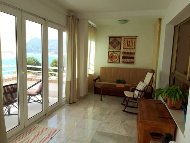 2 bedroom Apartment for holiday rental in Almuñécar with garage - € 765 (Ref: 7298463)