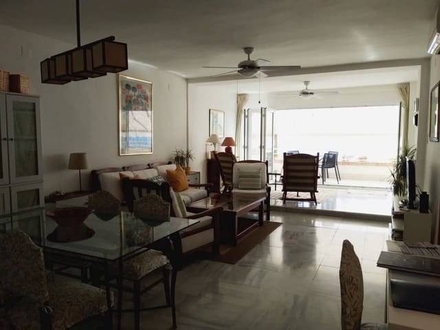 2 bedroom Apartment for holiday rental in Almuñécar with garage - € 765 (Ref: 7298463)