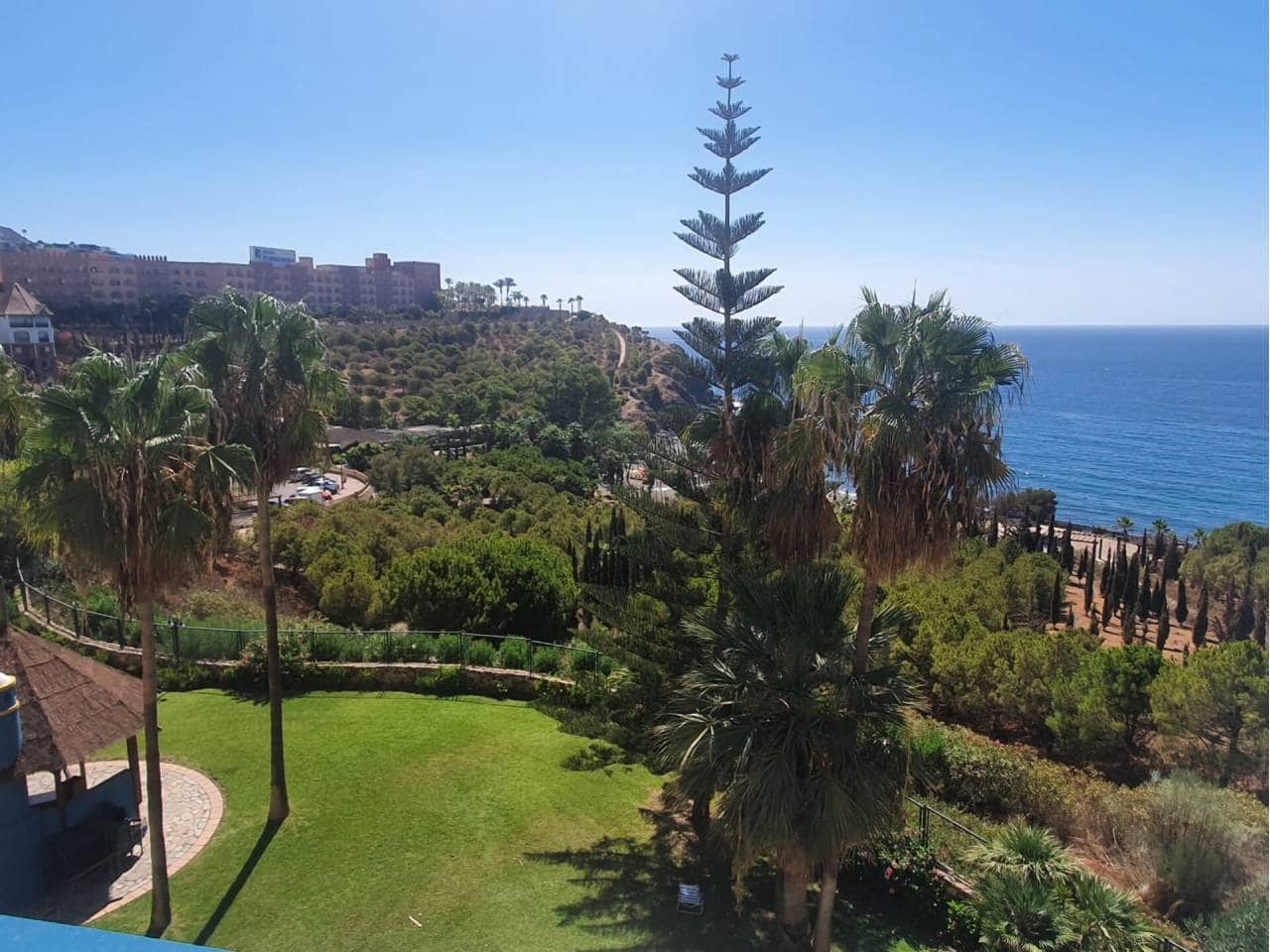 2 soveværelse Lejlighed til leje i Almunecar med swimmingpool garage - € 960 (Ref: 7314900)