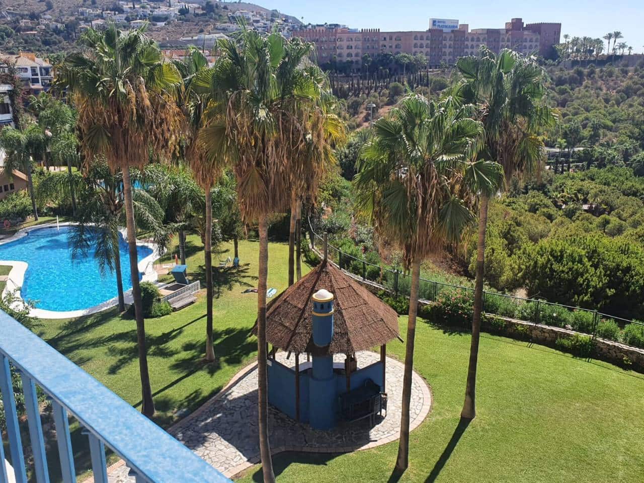 2 soveværelse Lejlighed til leje i Almunecar med swimmingpool garage - € 960 (Ref: 7314900)