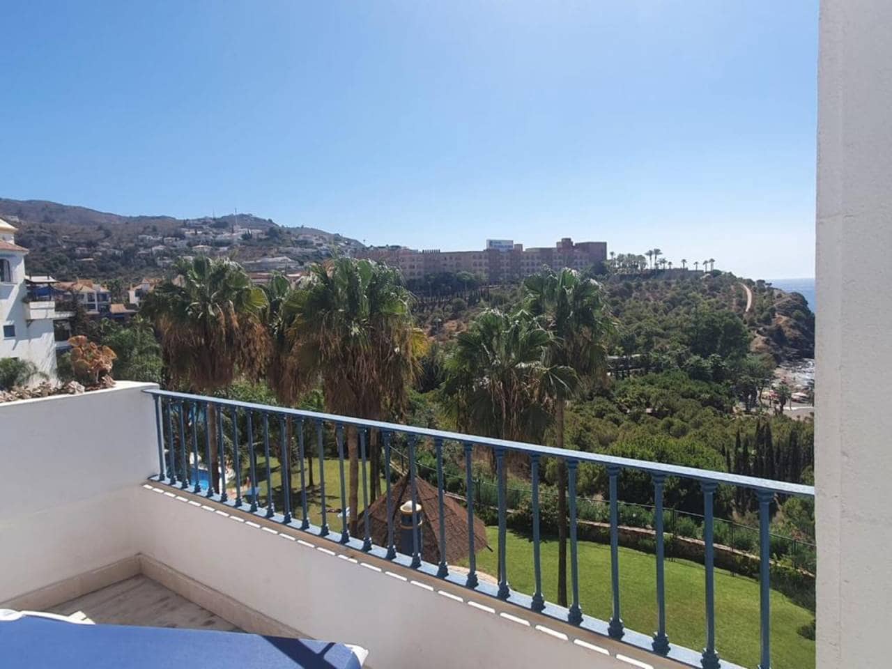 2 soveværelse Lejlighed til leje i Almunecar med swimmingpool garage - € 960 (Ref: 7314900)