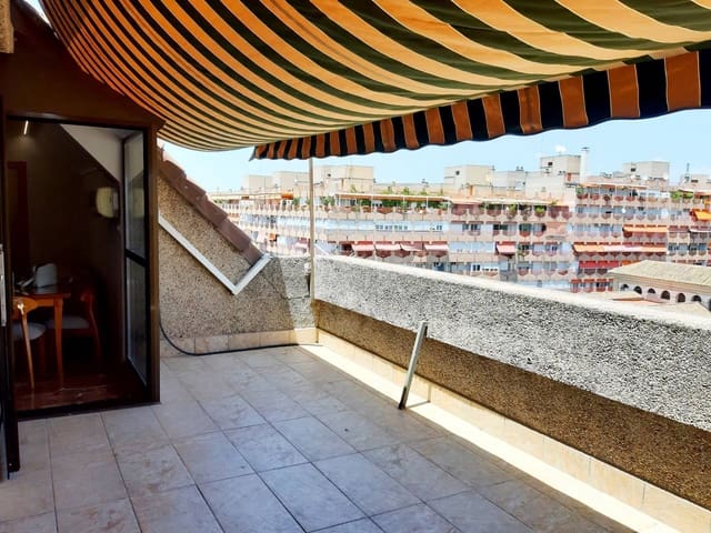 Ático de 2 habitaciones en Granada ciudad en alquiler con garaje - 950 € (Ref: 7725244)