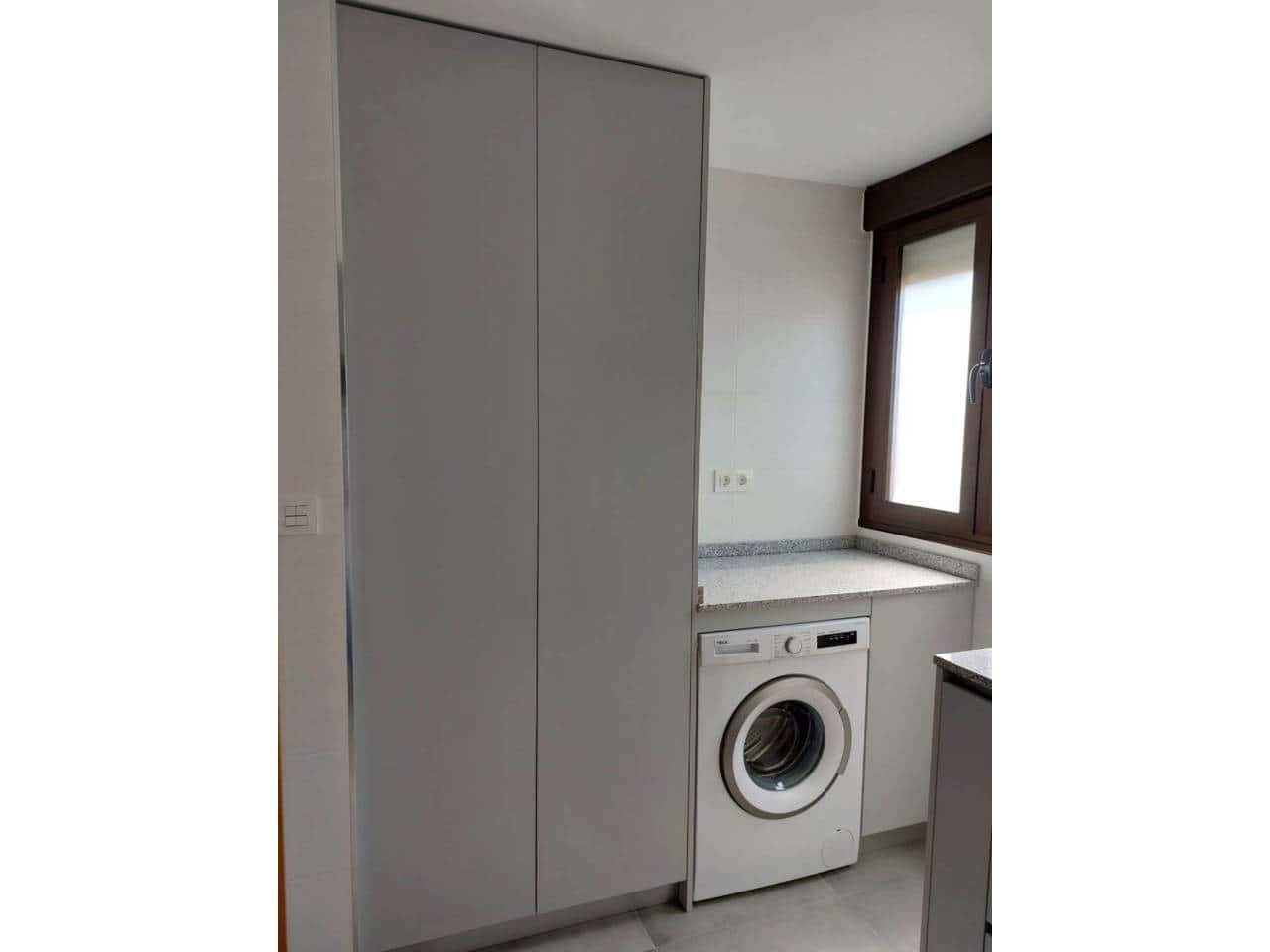 Ático de 2 habitaciones en Granada ciudad en alquiler con garaje - 950 € (Ref: 7725244)