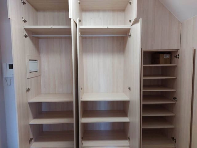 Ático de 2 habitaciones en Granada ciudad en alquiler con garaje - 950 € (Ref: 7725244)