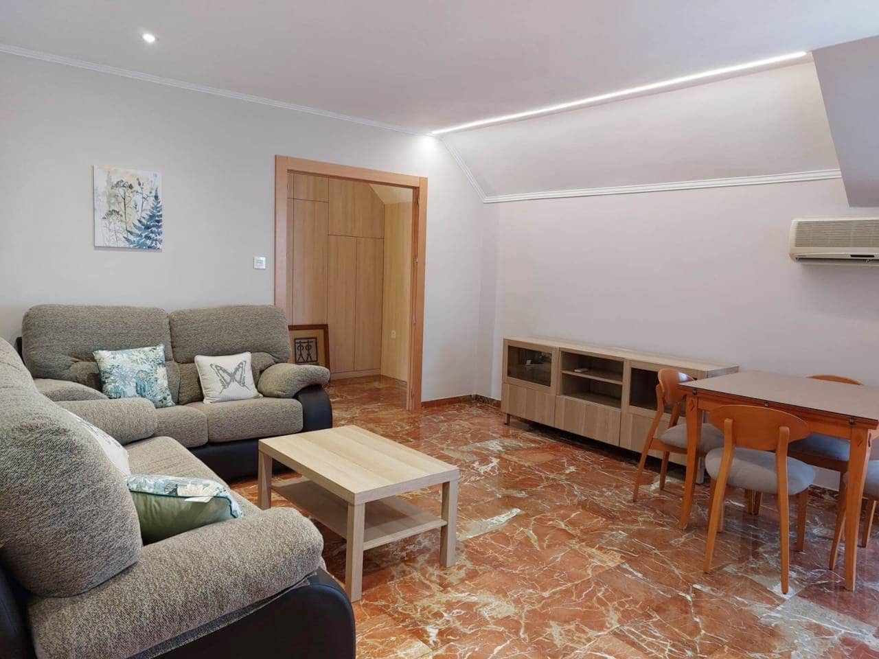Ático de 2 habitaciones en Granada ciudad en alquiler con garaje - 950 € (Ref: 7725244)