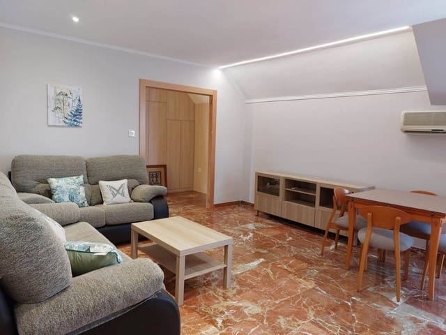 Ático de 2 habitaciones en Granada ciudad en alquiler con garaje - 950 € (Ref: 7725244)
