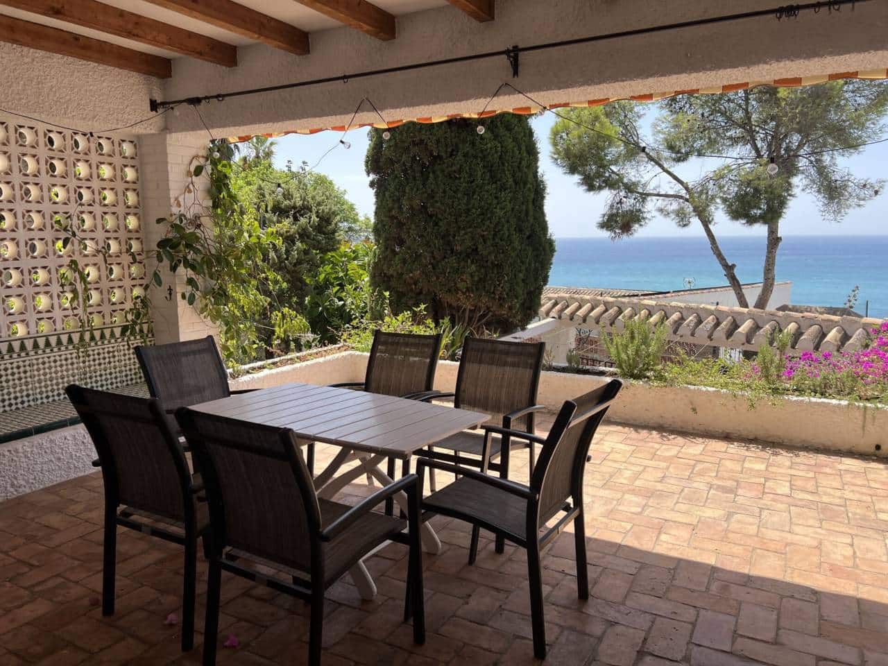   3 soveværelse   ferieVilla i Almunecar   med   swimmingpool  garage  - € 1.200 (Ref: 8123441)