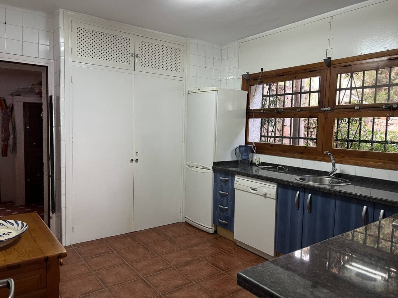   3 soveværelse   ferieVilla i Almunecar   med   swimmingpool  garage  - € 1.200 (Ref: 8123441)