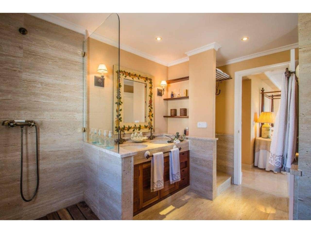 3 bedroom Penthouse for holiday rental in Taramay with pool garage - € 1,000 (Ref: 8238419)