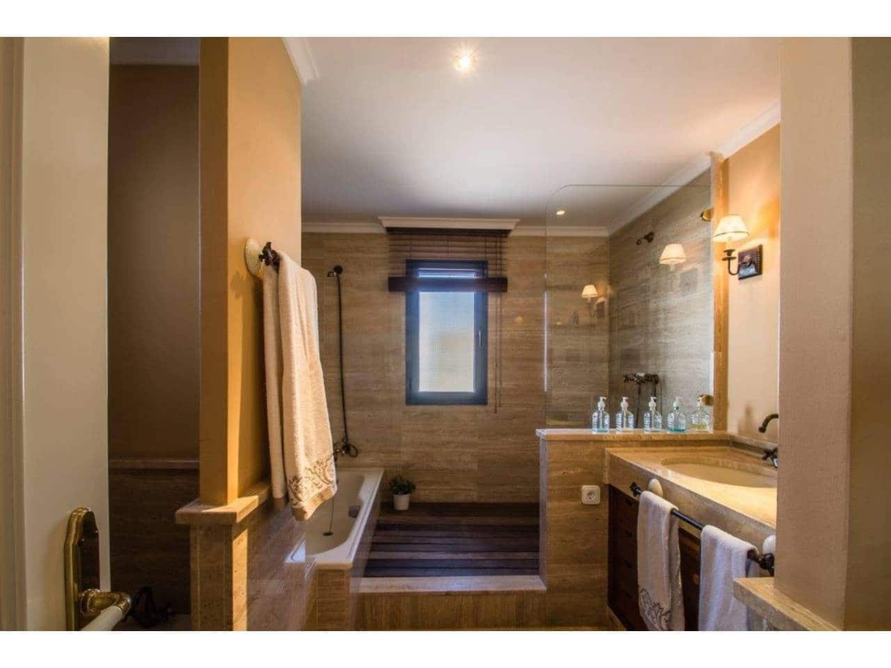 3 bedroom Penthouse for holiday rental in Taramay with pool garage - € 1,000 (Ref: 8238419)