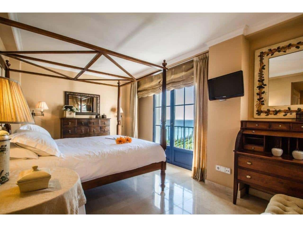 3 bedroom Penthouse for holiday rental in Taramay with pool garage - € 1,000 (Ref: 8238419)