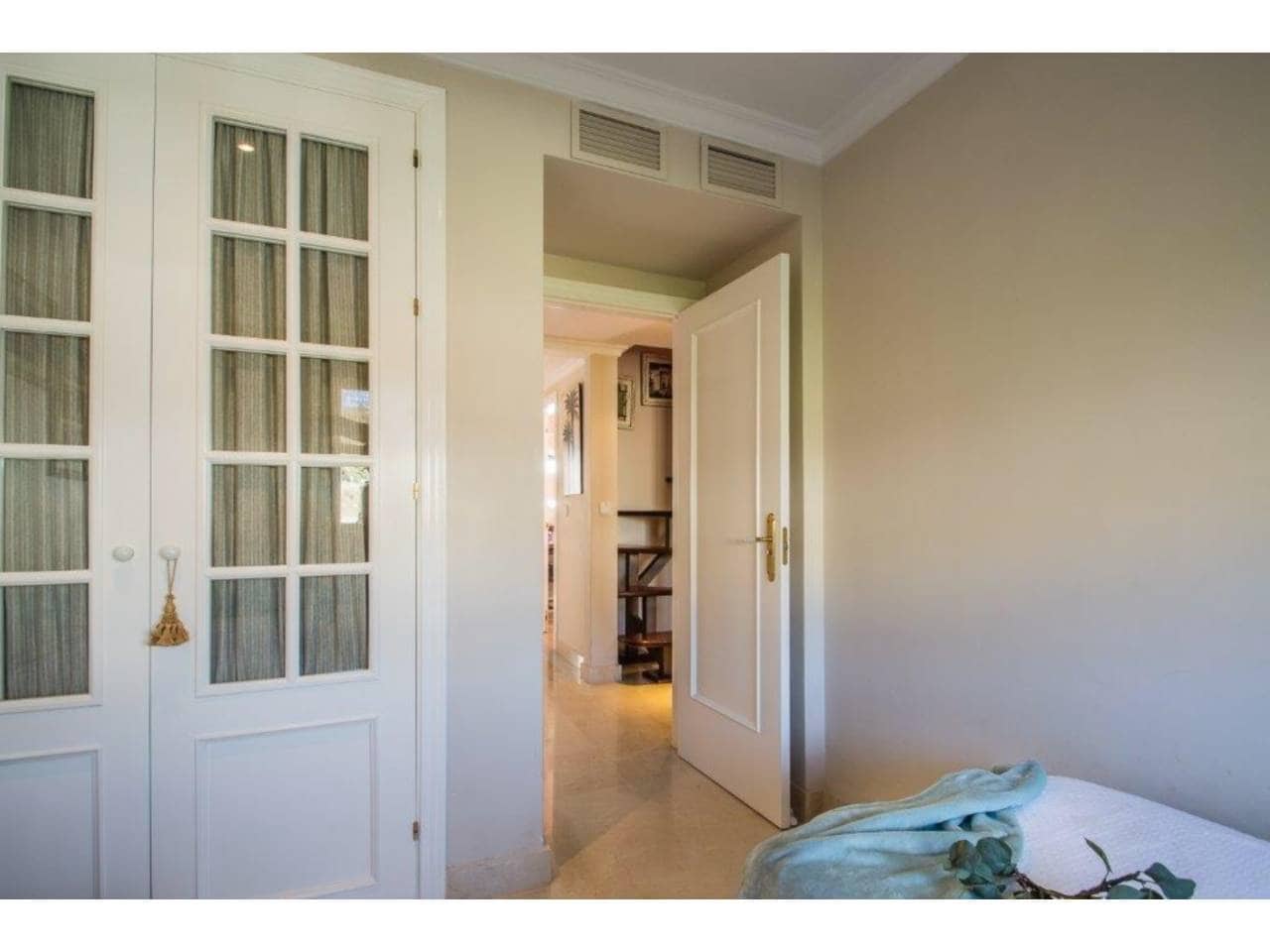 3 bedroom Penthouse for holiday rental in Taramay with pool garage - € 1,000 (Ref: 8238419)