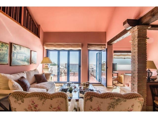 Penthouse de 3 chambres de location de vacances à Taramay, Almuñécar avec piscine garage - 1 000 € (Ref: 8238419)