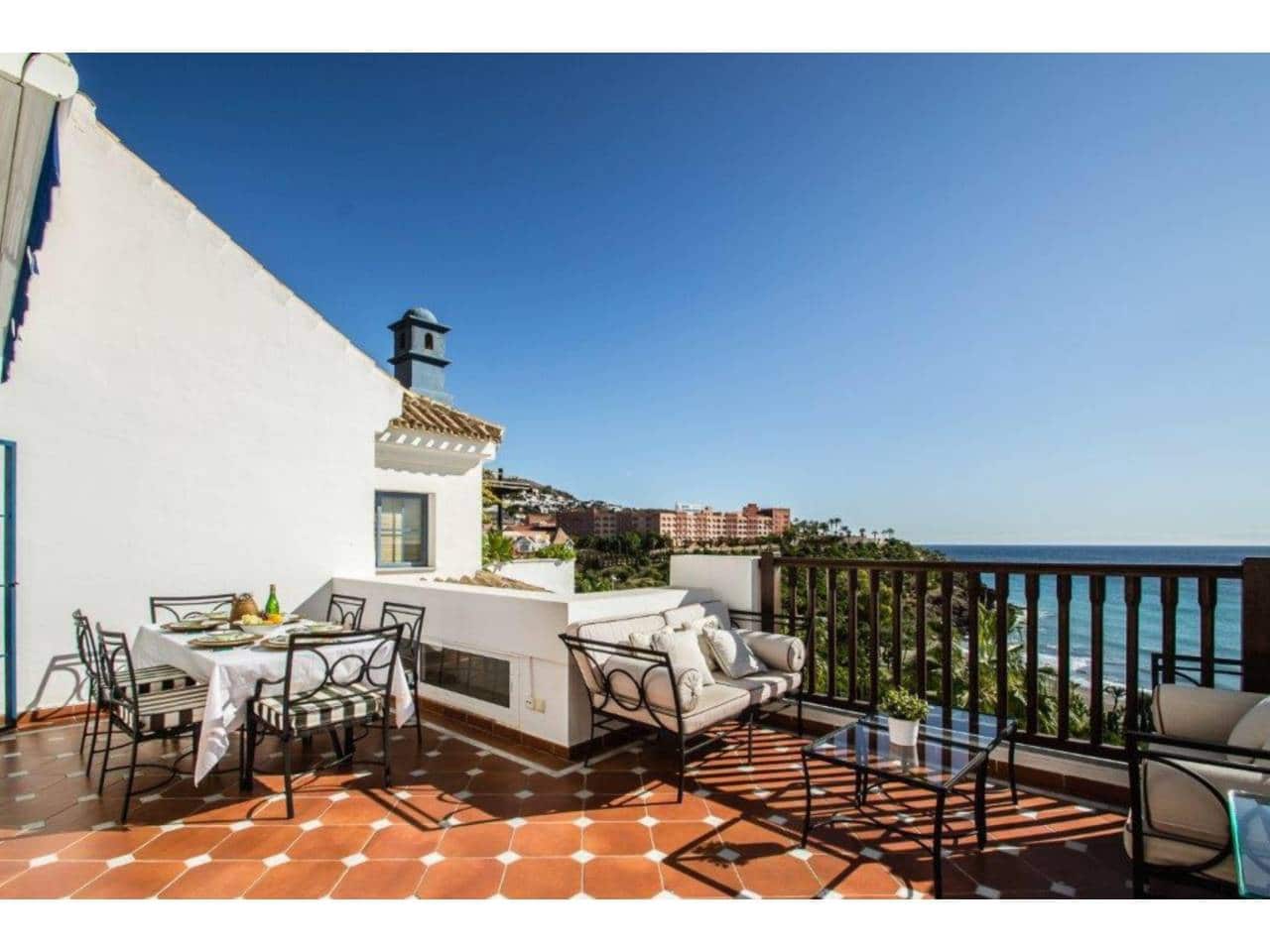 3 bedroom Penthouse for holiday rental in Taramay with pool garage - € 1,000 (Ref: 8238419)