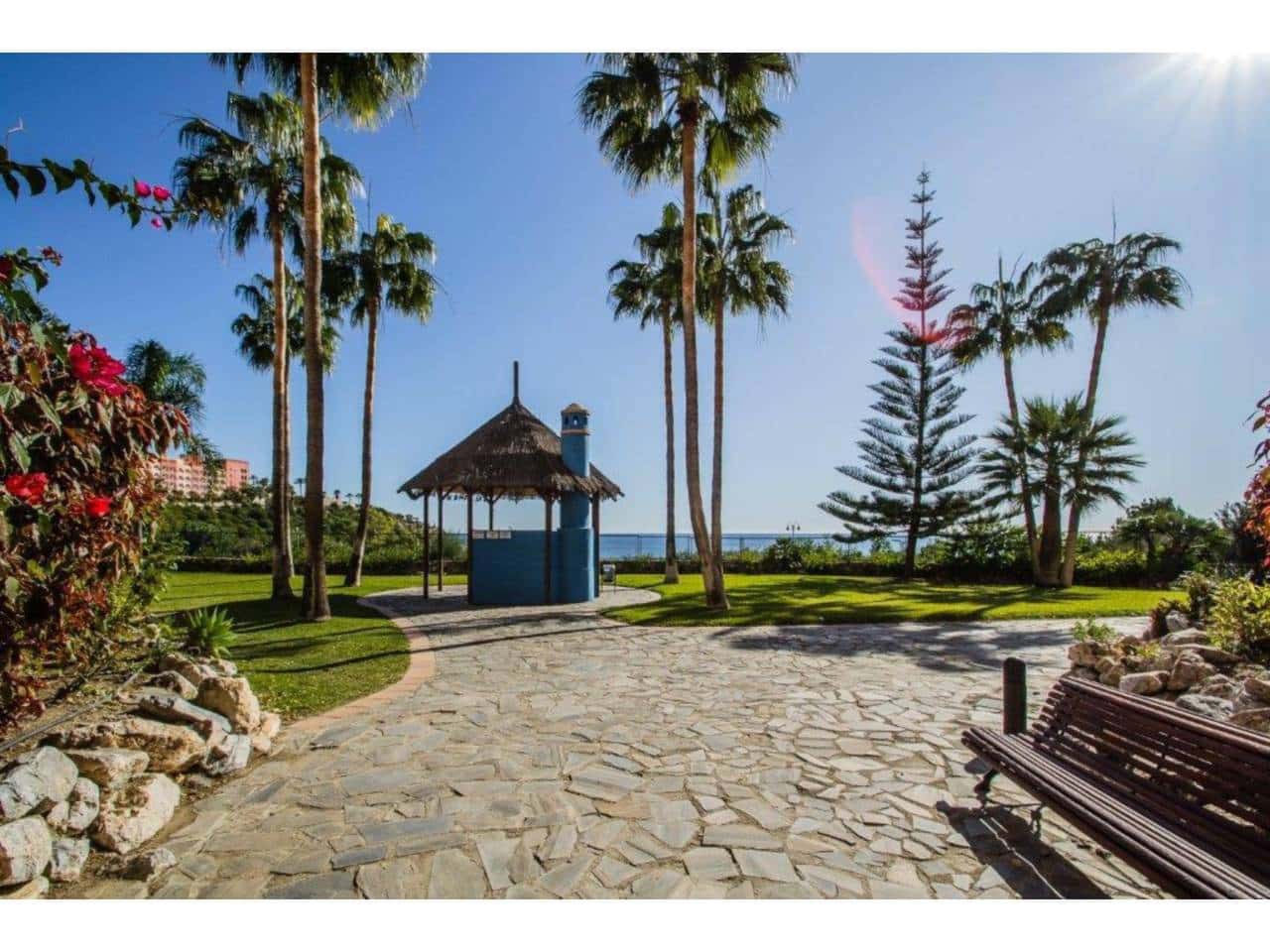 3 bedroom Penthouse for holiday rental in Taramay with pool garage - € 1,000 (Ref: 8238419)