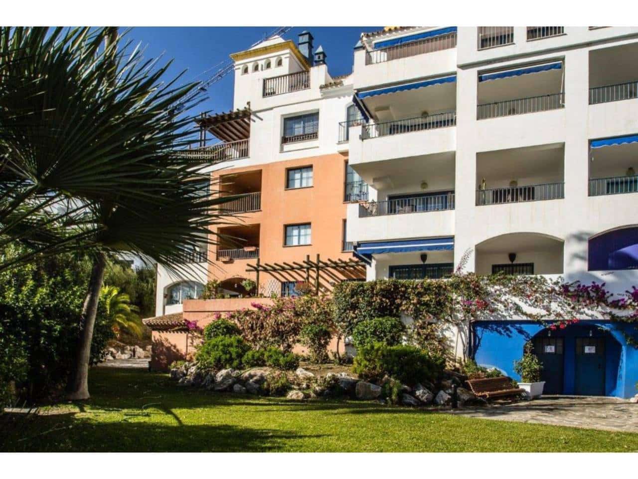 3 bedroom Penthouse for holiday rental in Taramay with pool garage - € 1,000 (Ref: 8238419)